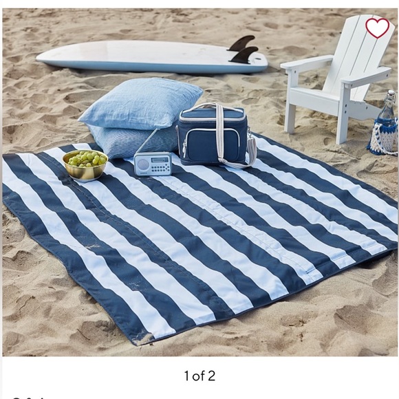 Pottery Barn Picnic Blanket - Picture 11 of 11